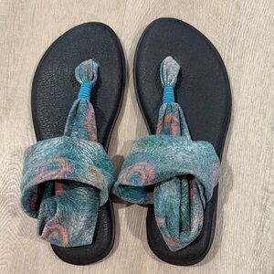 Sanuk Black and Teal Sandals